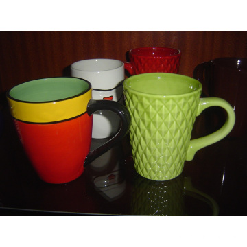 Taza verde cerámica con textura